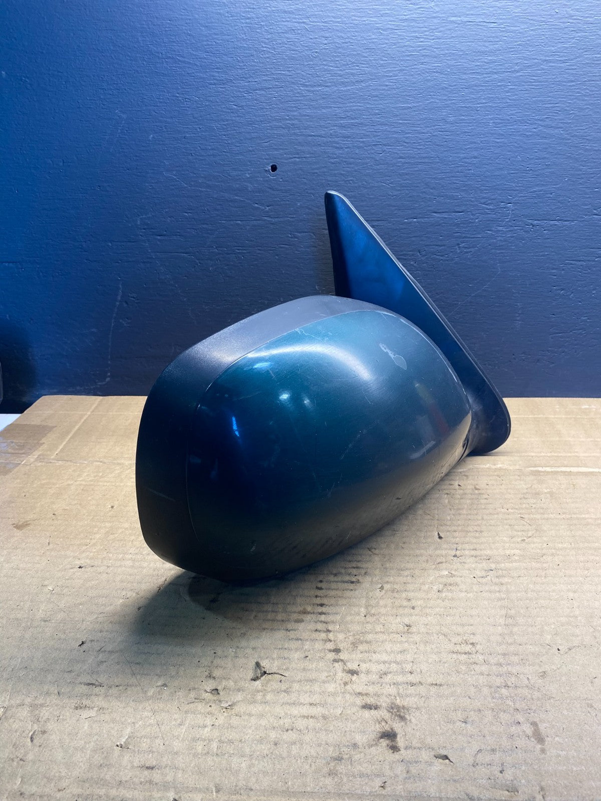 2001 to 2006 Toyota Sequoia Right Passenger View Door Mirror OEM AB7093 MS1