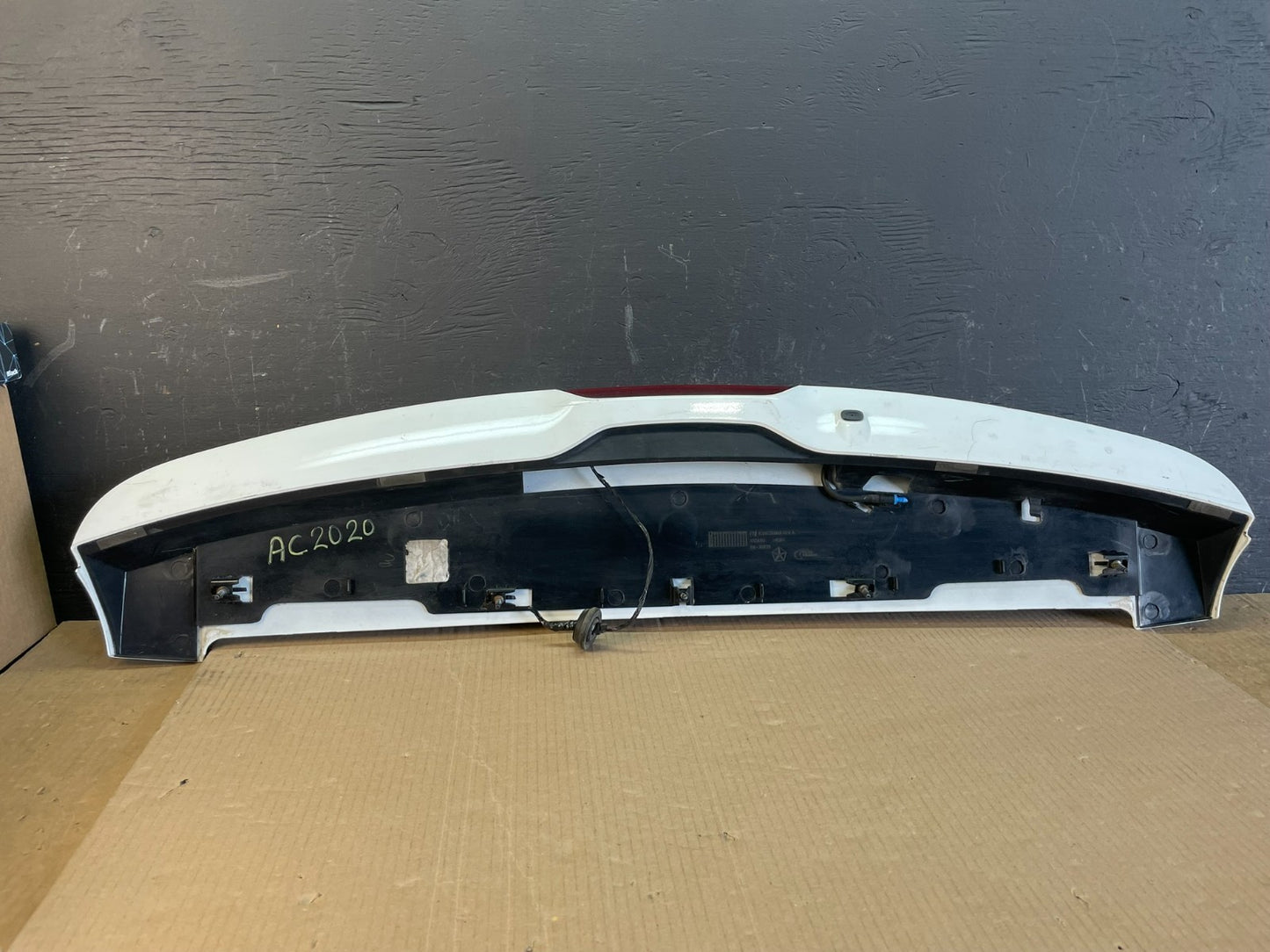 2011-2016 Jeep Compass Rear Upper Liftgate Spoiler Wing OEM ac2020 DG8