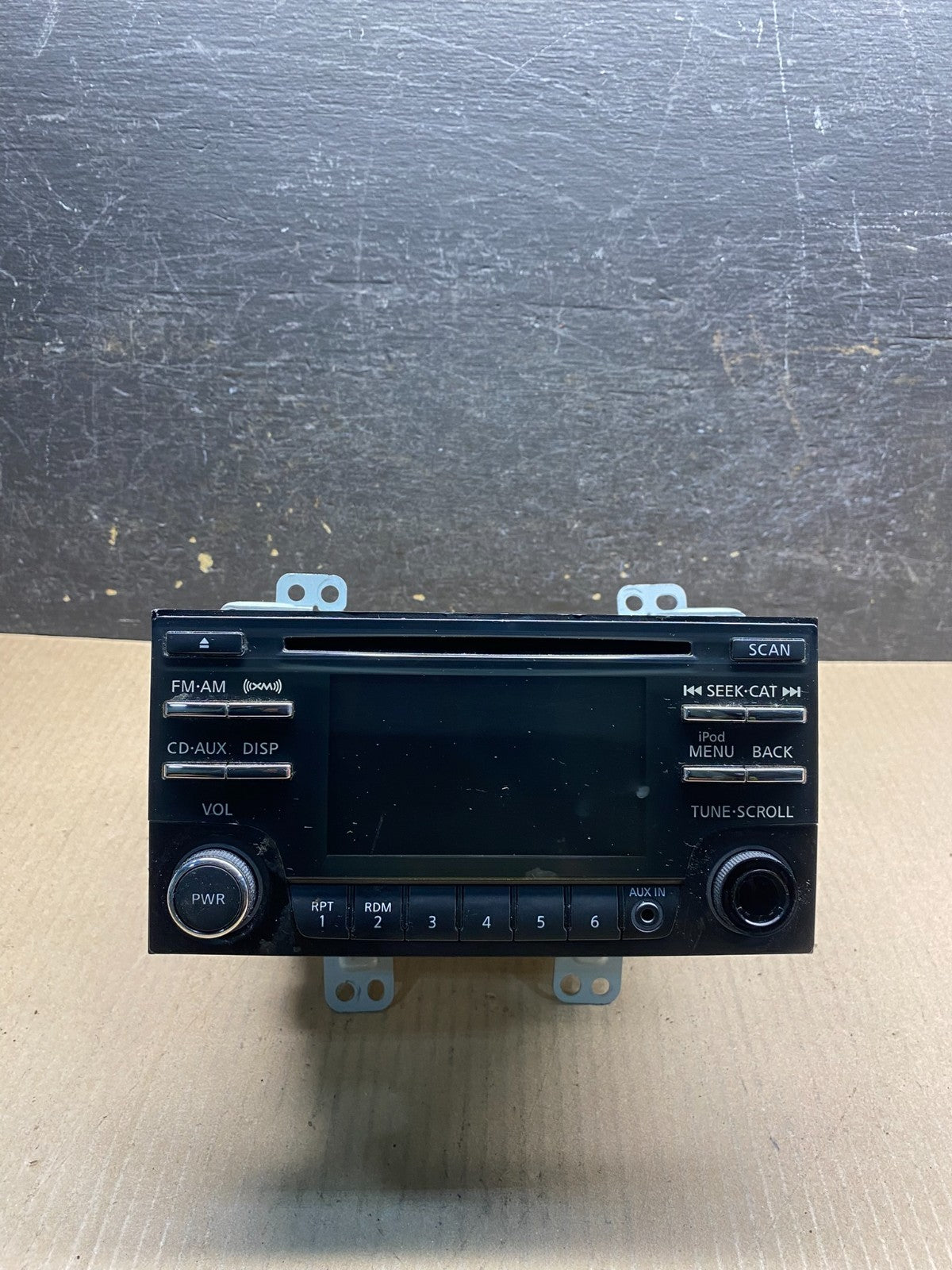 2012 to 2015 Nissan Rogue AM FM XM Radio CD Player Screen Receiver AI5327 DG0