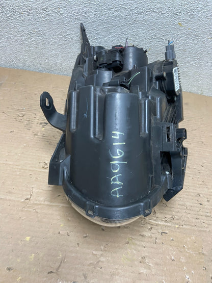 2009-2013 Nissan Rogue Right Passenger Xenon HID Headlight OEM AA9614 DW7