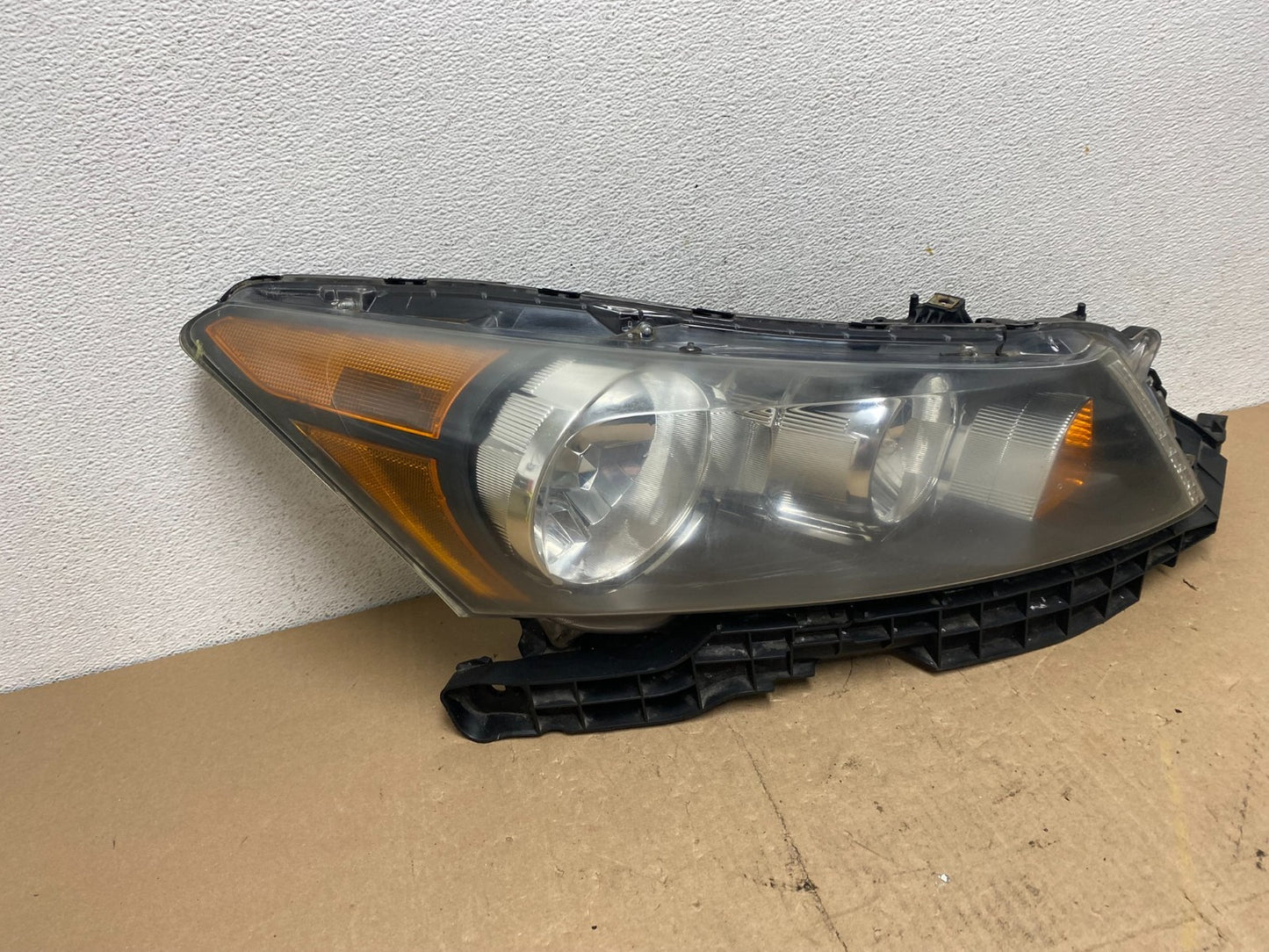 2008 to 2012 Honda Accord Sedan Right Passenger RH Headlight AE6862 DW2