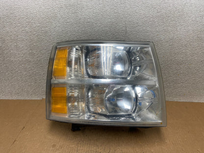 2007 to 2014 Chevrolet Silverado Right Passenger RH Side Headlight Oem Z7792 DW0