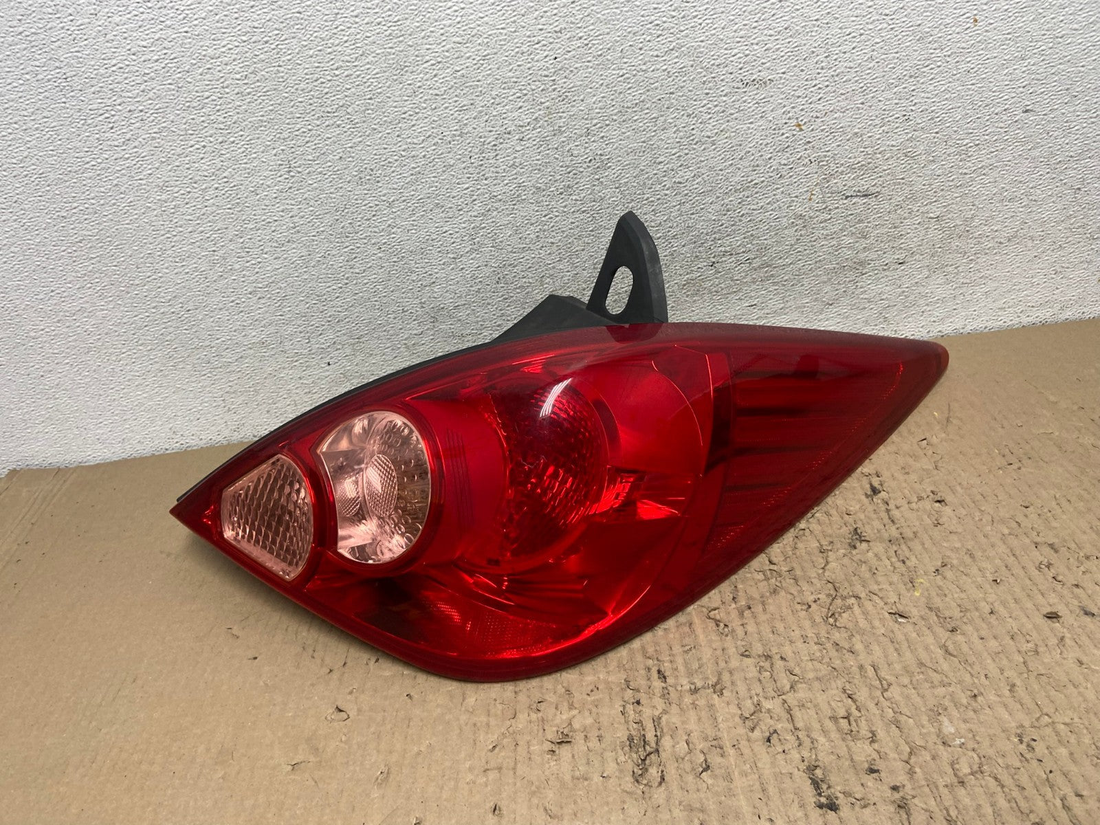 2007 - 2012 Nissan Versa Hatchback Right Passenger Side Tail Light TYC AF7210 LK0