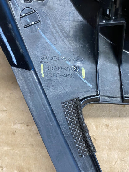 2011-2013 Hyundai Elantra Dash Radio Bezel Clock Display Trim AG8409 DG5