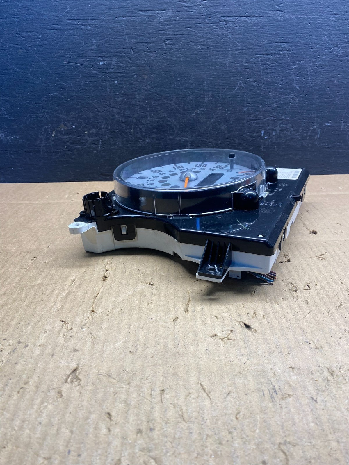 2007 - 2010 Mini Cooper Speedometer Cluster Gauge AD1652 DG1