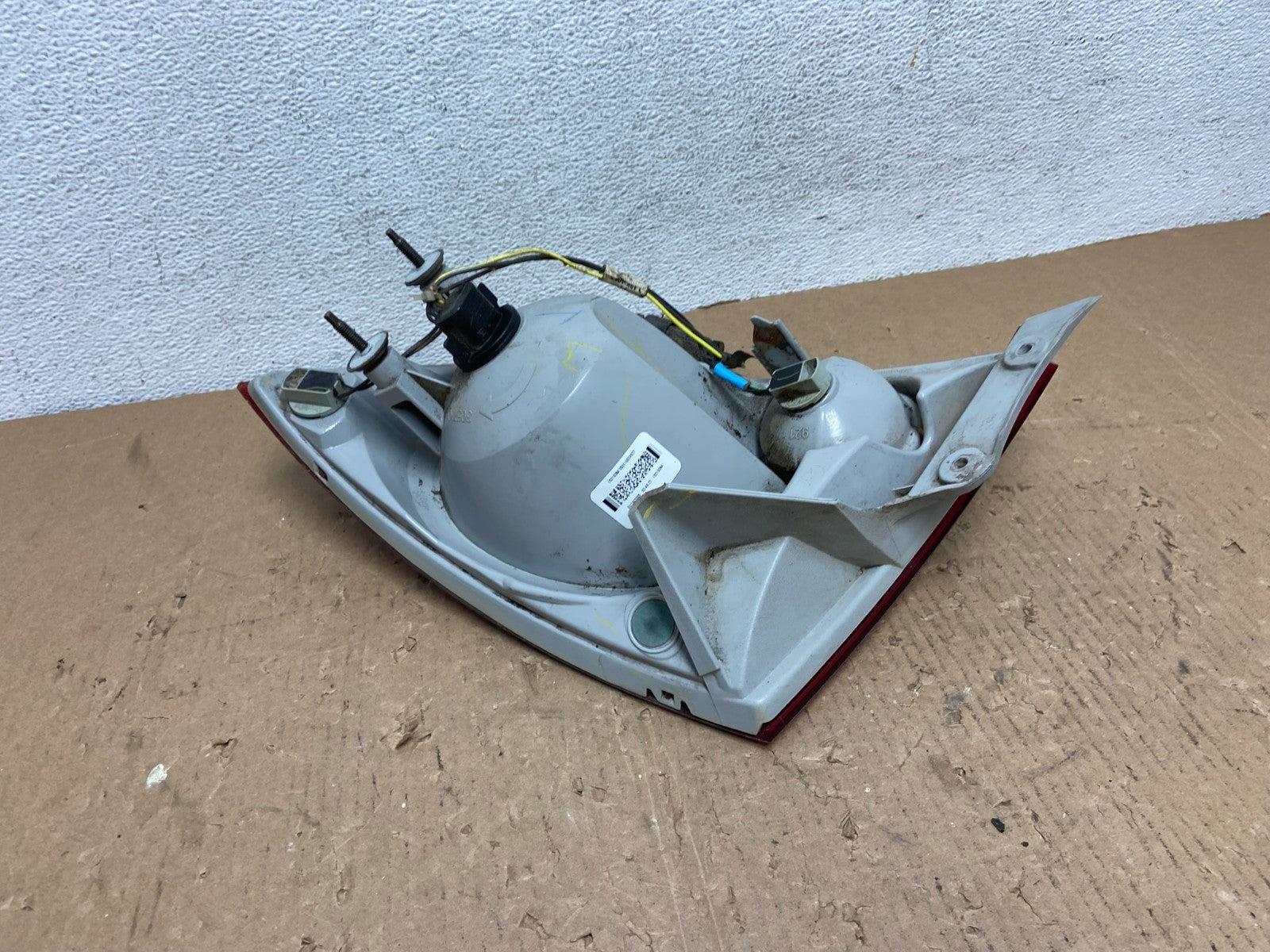 2005-2010 Chevrolet Cobalt Sedan Left Driver Side Tail Light AD8240 DW5