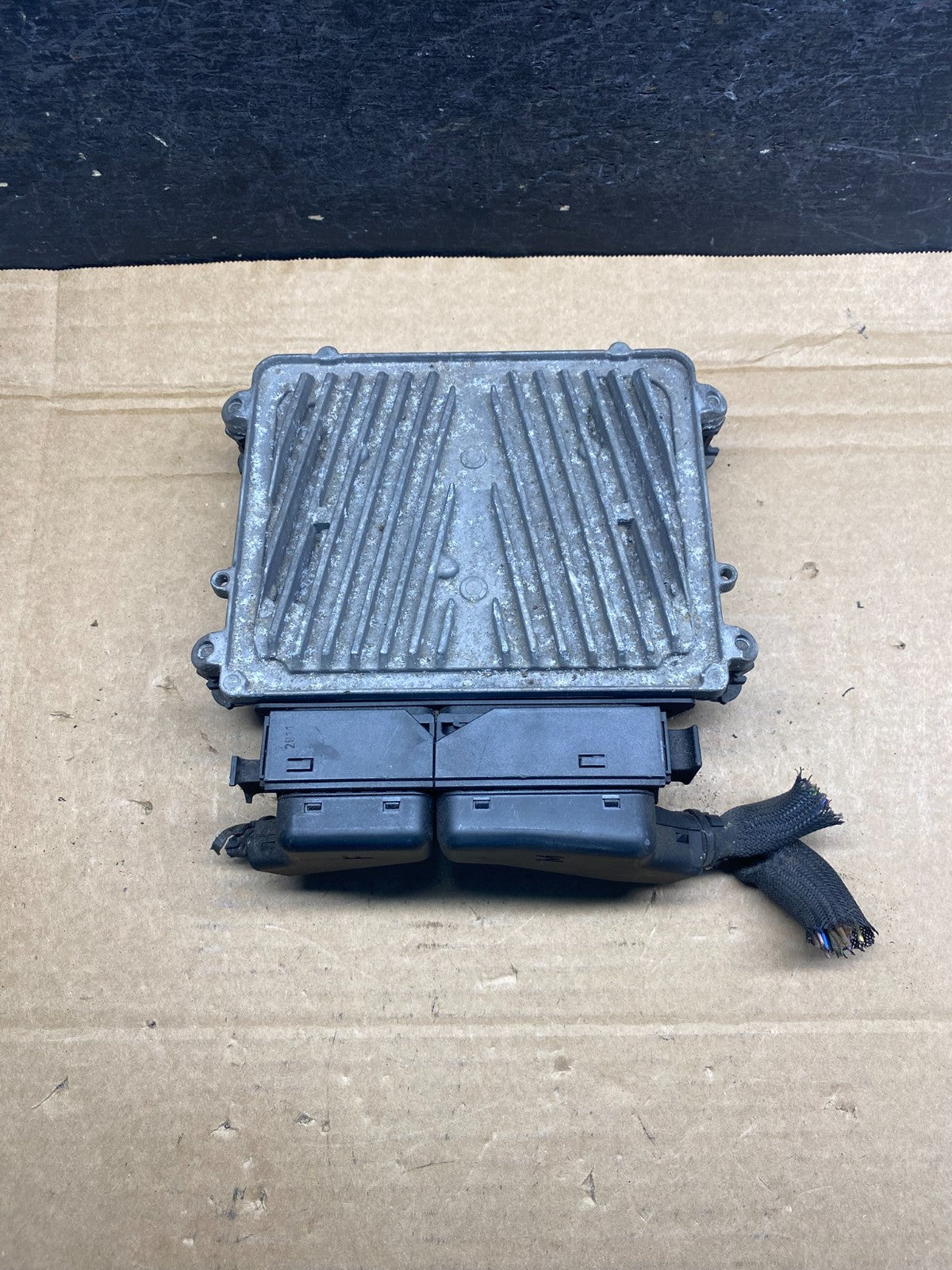 2008 to 2012 Mercedes C300 E350 Engine Computer Module ECM ECU AH4846 DG1