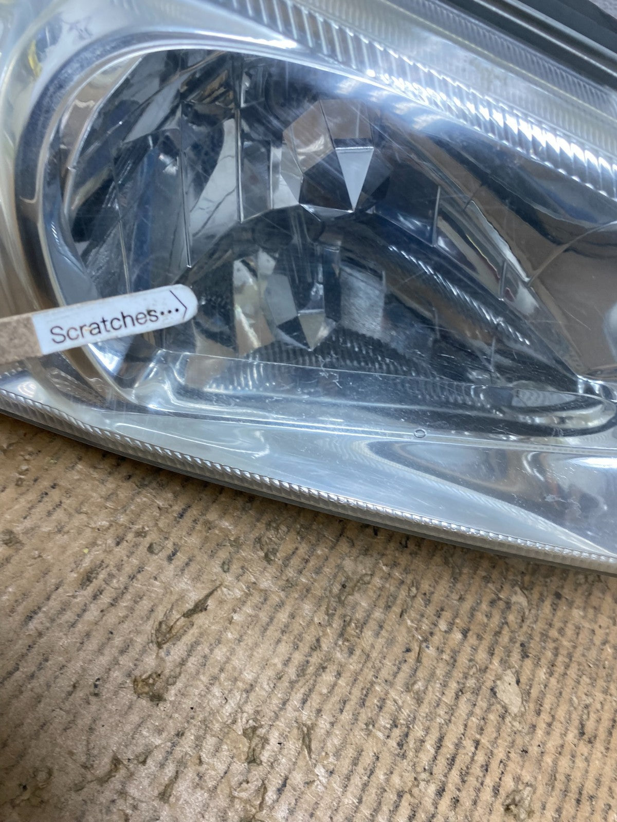 2000 to 2001 Nissan Maxima Left+Right Side Set Halogen Headlights AE1630 DW3