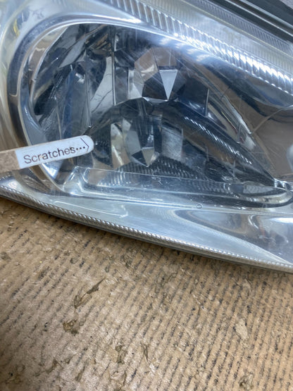 2000 to 2001 Nissan Maxima Left+Right Side Set Halogen Headlights AE1630 DW3