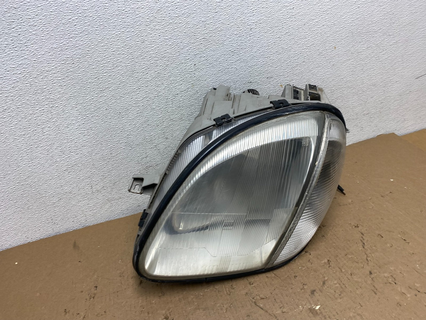 1997-2004 Mercedes R170 SLK230 SLK320 Left Driver LH Headlight Halogen AD8159 DW2