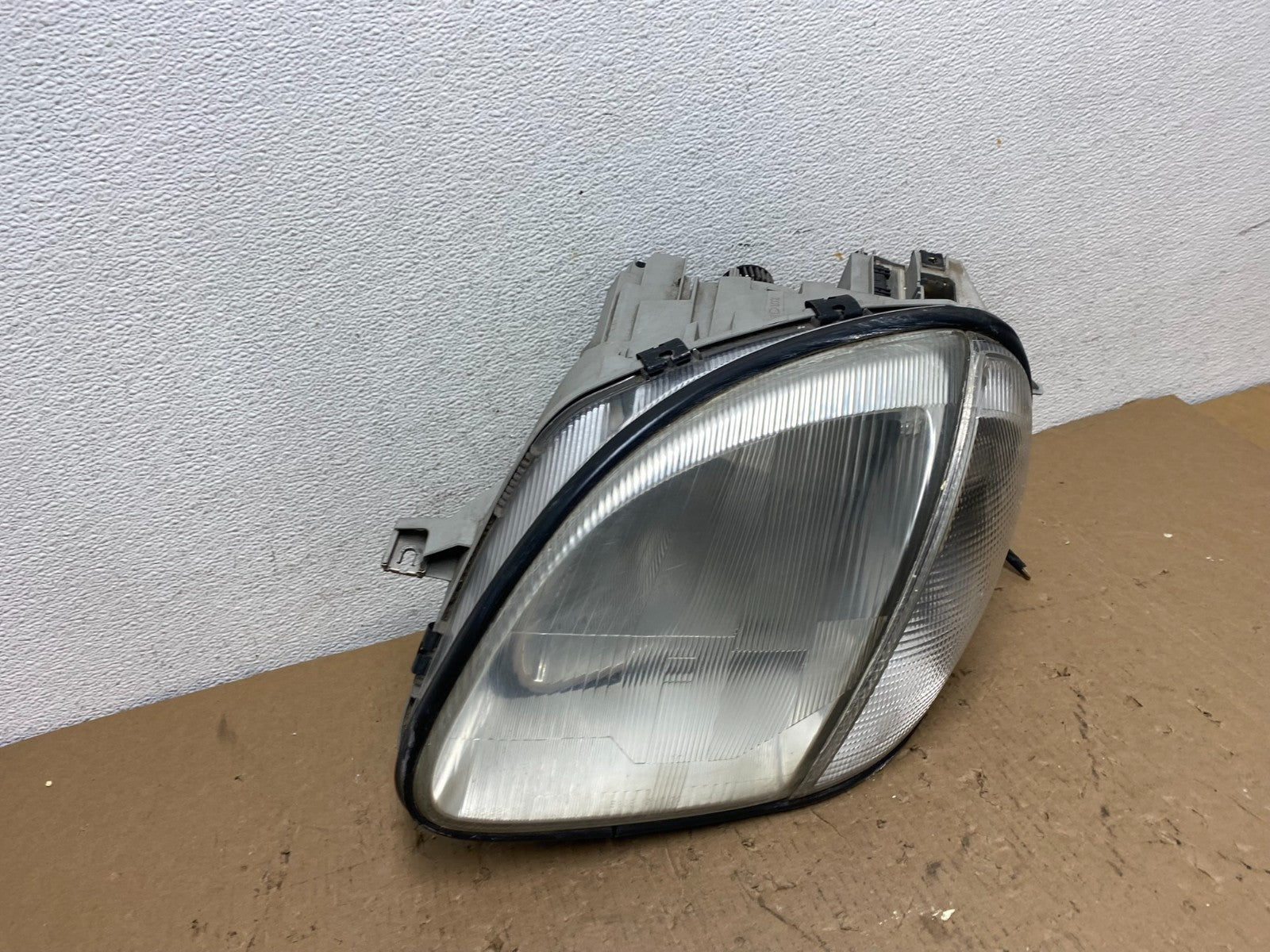 1997-2004 Mercedes R170 SLK230 SLK320 Left Driver LH Headlight Halogen AD8159 DW2