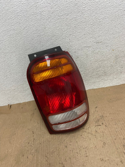 1998 to 2001 Ford Explorer Right Passenger Side Tail light AE9369 LK2
