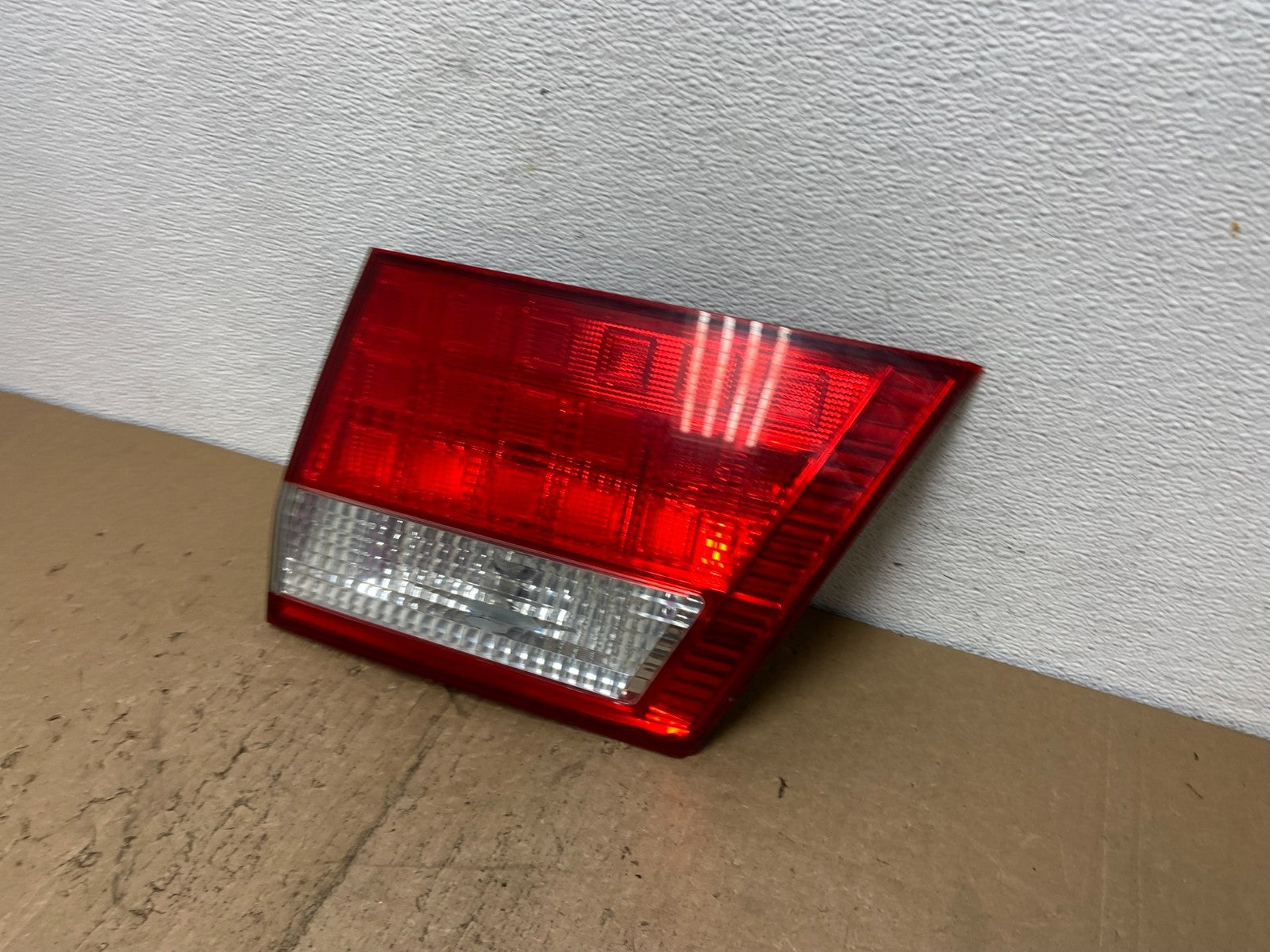 2005 2006 2007 Honda Odyssey Inner Right Passenger RH Tail Light AC7371 DW1