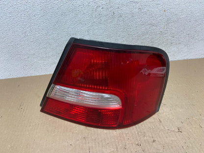 2000 to 2001 Nissan Altima Tail Light Right Passenger Rh Side AE9715 LK0