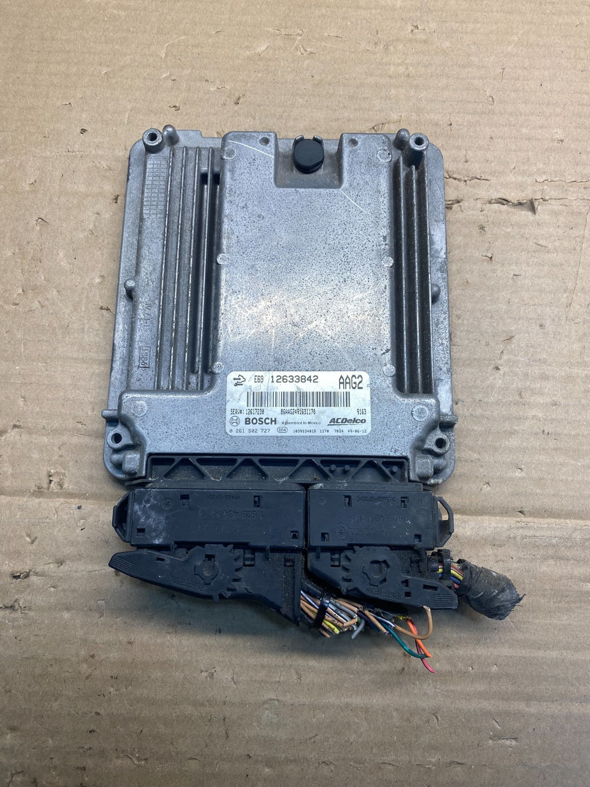 2010 2011 GMC Acadia Traverse Engine Control Module ECM ECU 12633842 AF4014 DW0