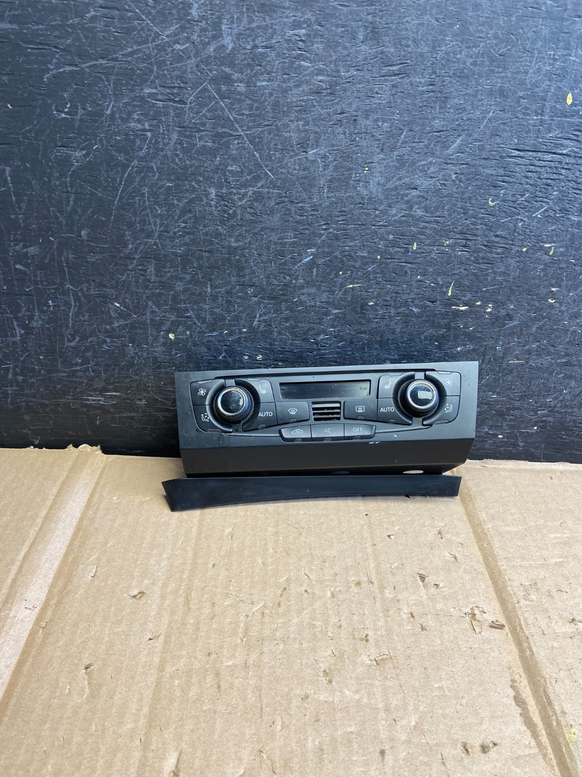 2009 - 2012 Audi Q5 Front Heater AC Climate Control Panel ah5682 DG0