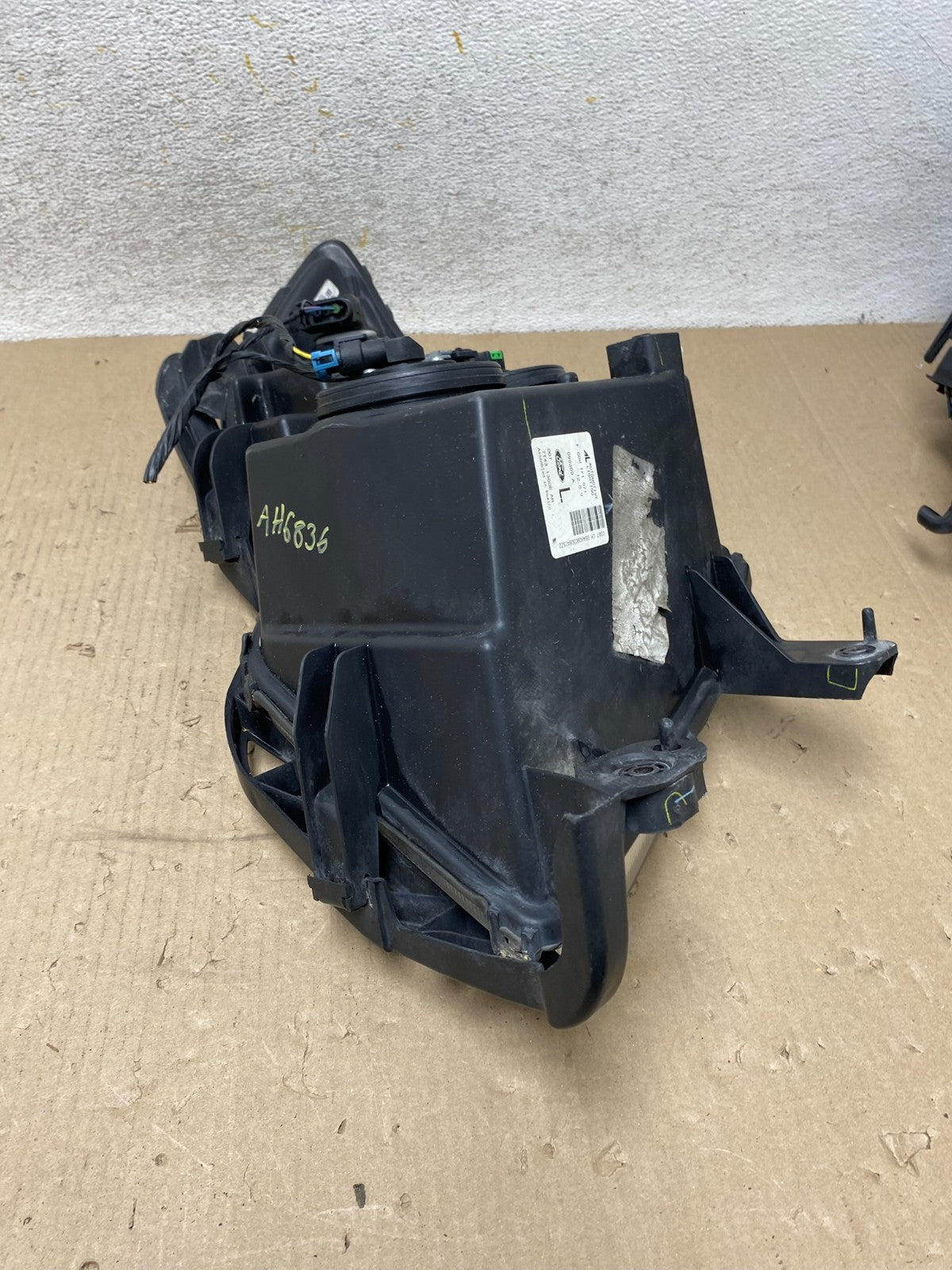 2007 2008 2009 2010 Ford Edge Headlight Left Driver Halogen AH6836 DW6