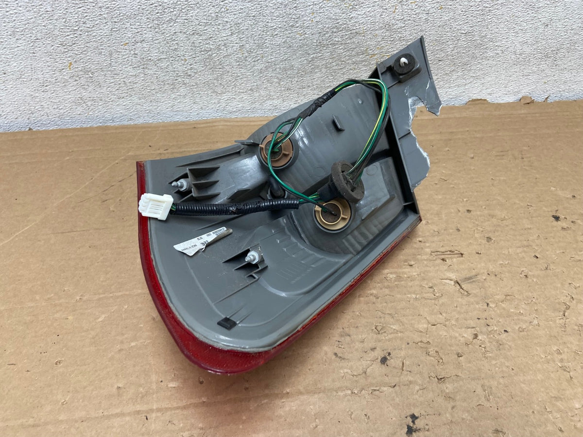 2008 to 2015 Nissan Rogue Left Driver Lh Side Tail Light AH8984 LK5