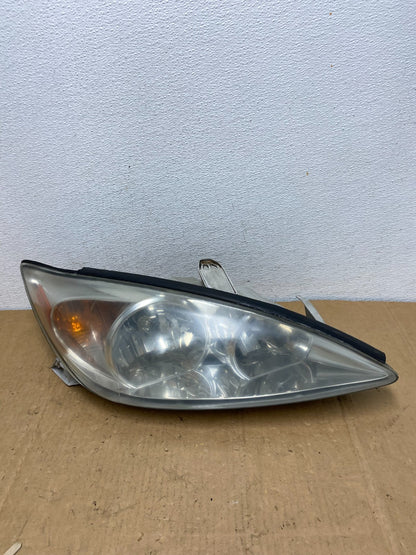 2002 to 2004 Toyota Camry Halogen Headlight Right Passenger Rh AC8619 DW0