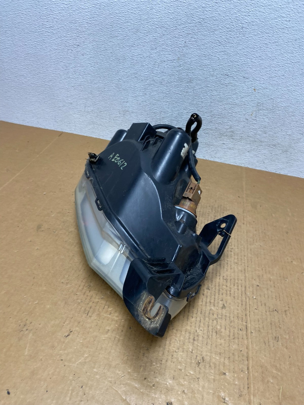 2008 2009 2010 2011 Ford Focus Left Driver Lh Headlight Halogen AC1583 DW10