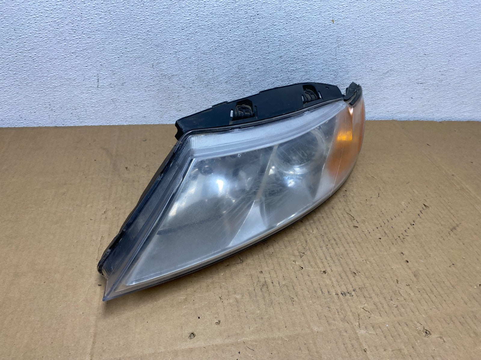 2009 2010 Kia Optima Left Driver LH Side Halogen Headlight AD0944 DW2