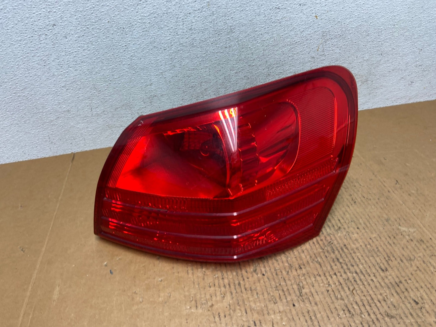 2008 to 2015 Nissan Rogue Right Passenger Rh Side Tail Light AE1205 LK0