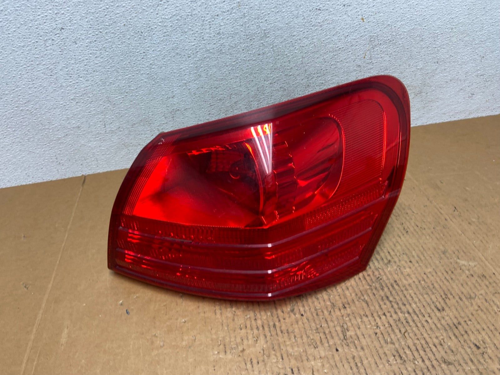 2008 to 2015 Nissan Rogue Right Passenger Rh Side Tail Light AE1205 LK0