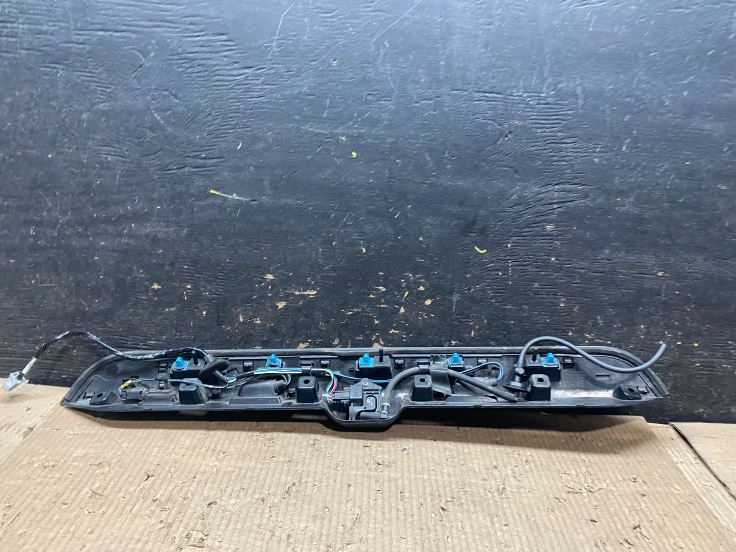 2020 to 2022 Ford Explorer Rear Tailgate Gate Trim Molding W/Camera OEM X0207 DG5