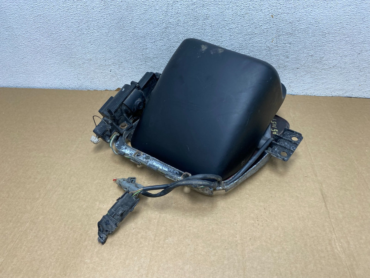 1984 to 1989 Chevrolet Corvette Right Passenger RH Side Headlight AG1457 DW6