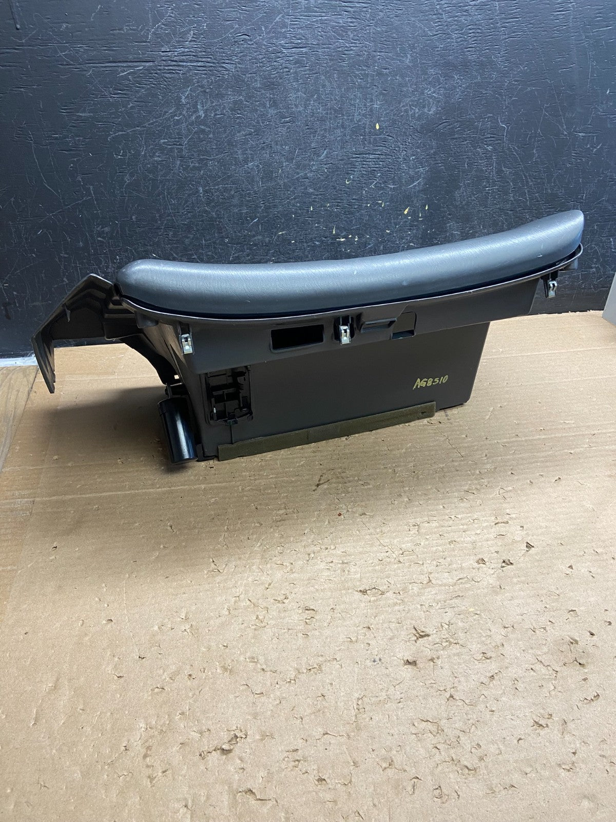 1999 to 2003 Lexus RX300 Passenger Side Glove Box AG8510 DG2