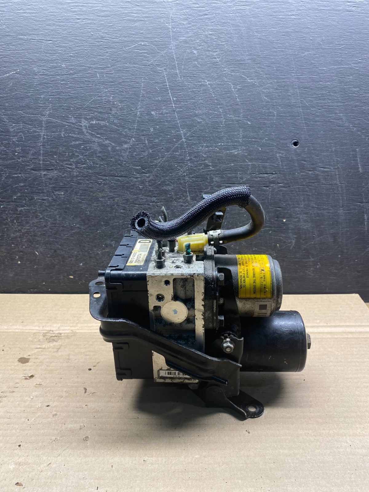 2006-2009 Toyota Highlander RX400h ABS Brake Pump Anti Lock Module AH7600 DG4