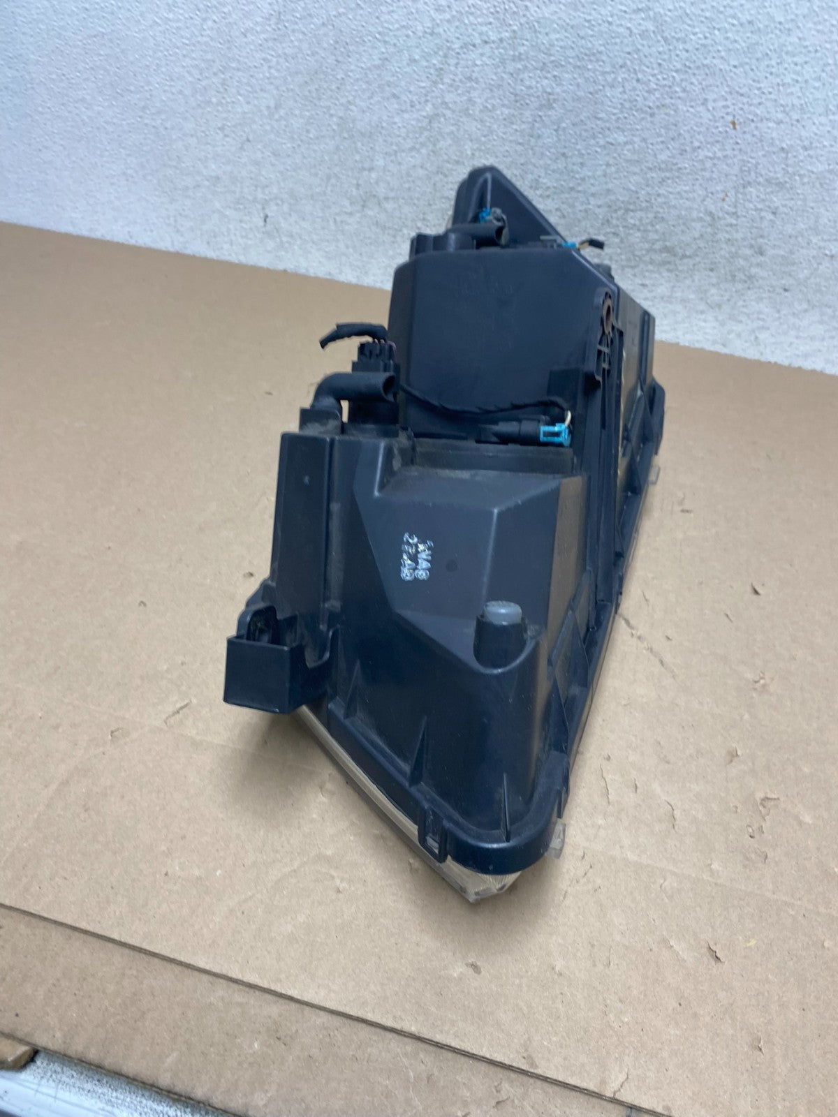 2009 to 2017 Dodge Journey Headlight Right Passenger Rh Halogen AG5771 DW9