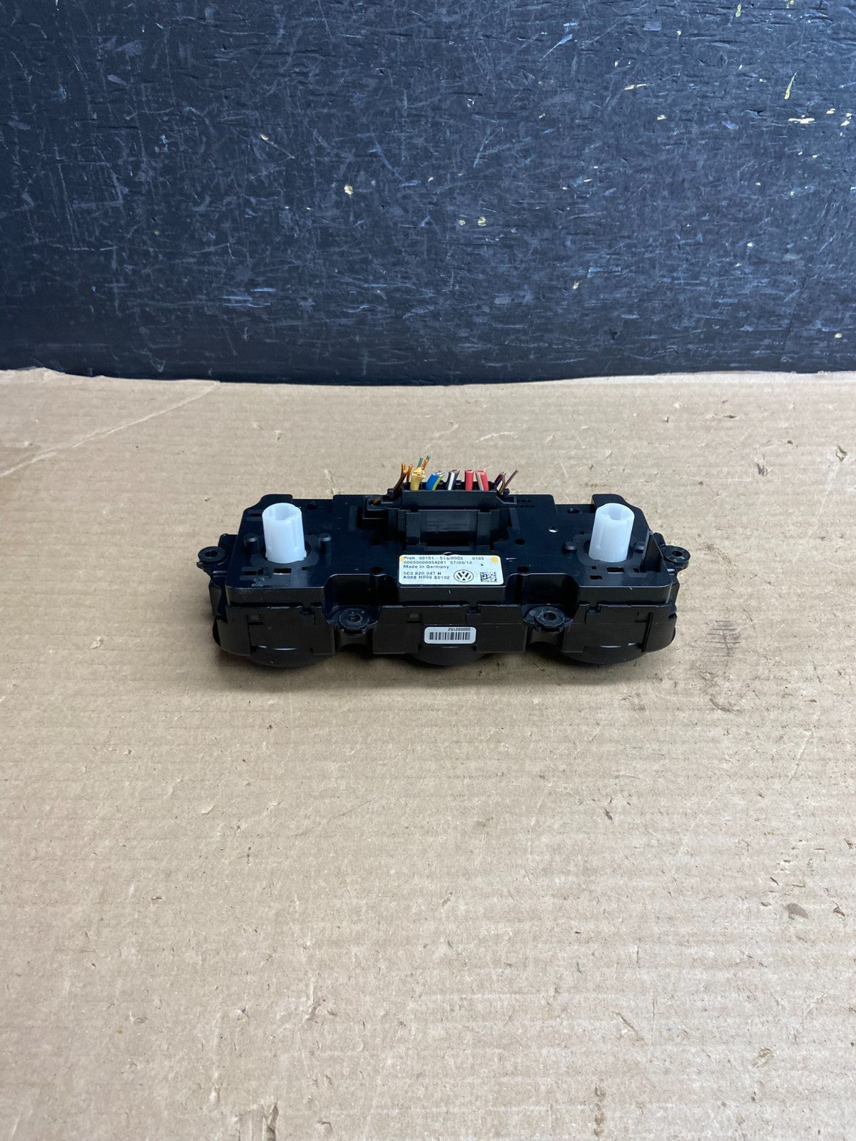 2011 - 2014 Volkswagen Jetta Center Climate Control Panel AC Heater AH3646 DG3