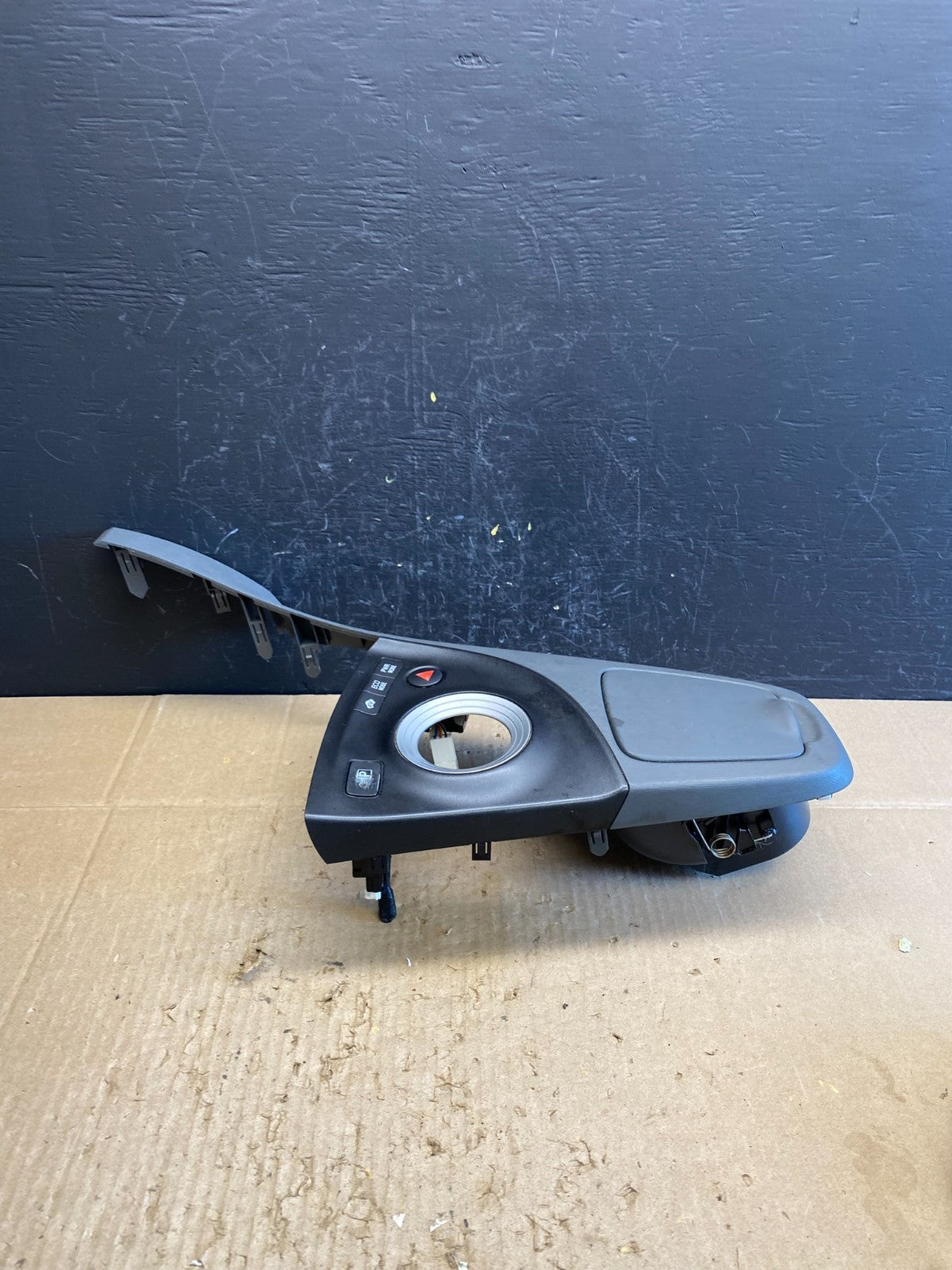 2010 to 2015 Toyota Prius 1.8L Gear Shifter Trim Panel Cover Bezel AC4813 G3