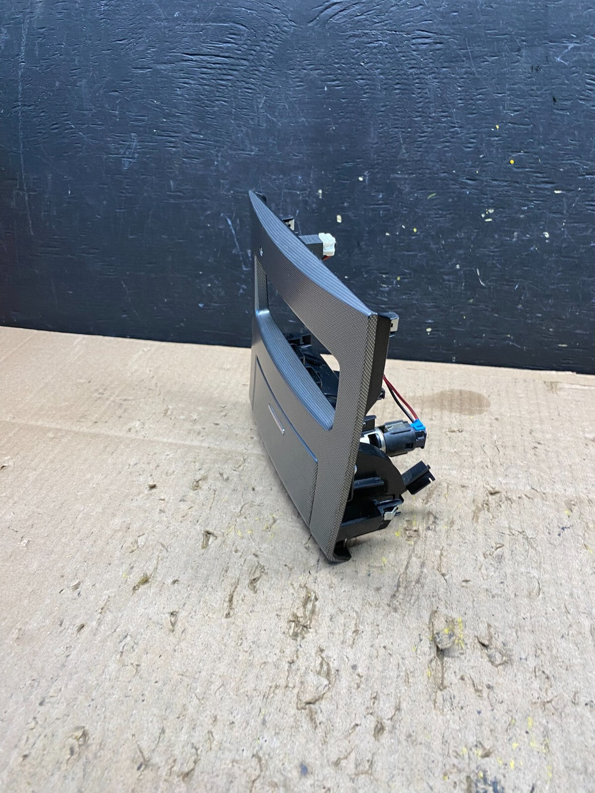 2007-2009 Nissan Altima Center Dash Radio Ash Tray Bezel Trim M8520 DG2