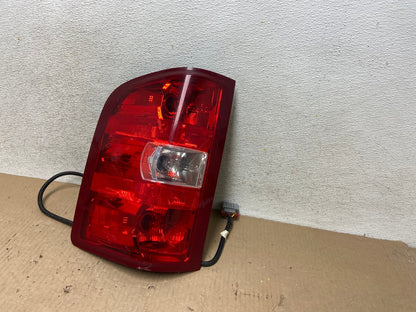 2007 to 2013 Chevrolet Silverado Left Driver LH Side Tail Light AH5893 LK2
