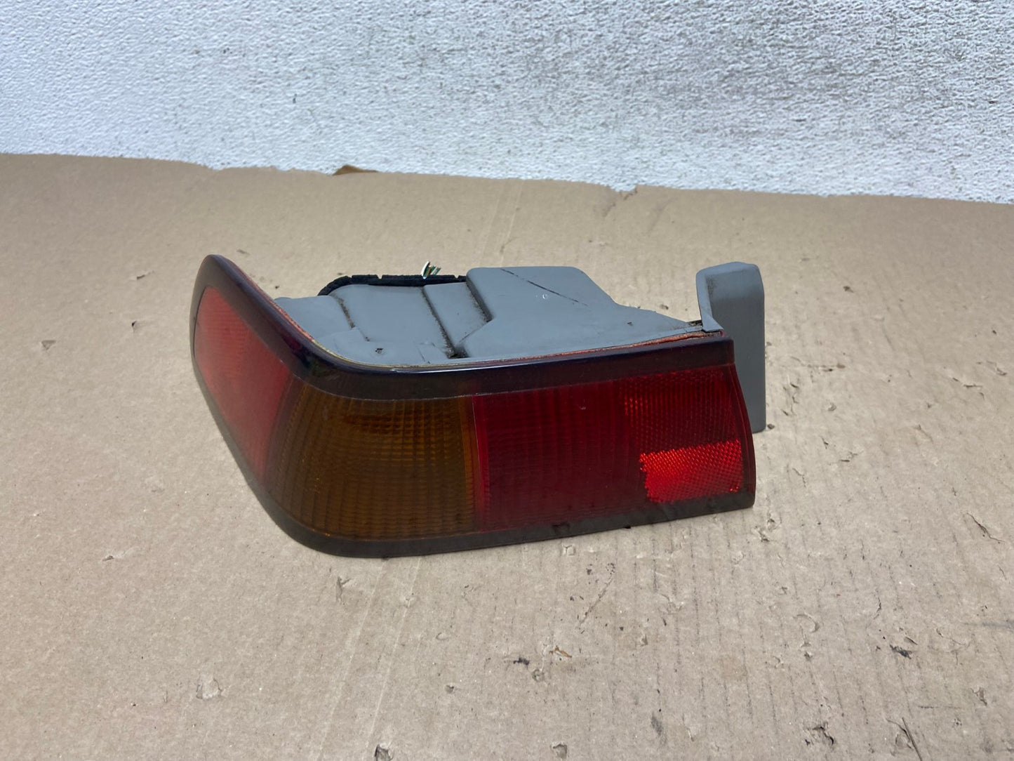 1997 1998 1999 Toyota Camry Tail Light Left Driver Rh Side AG6930 LK0