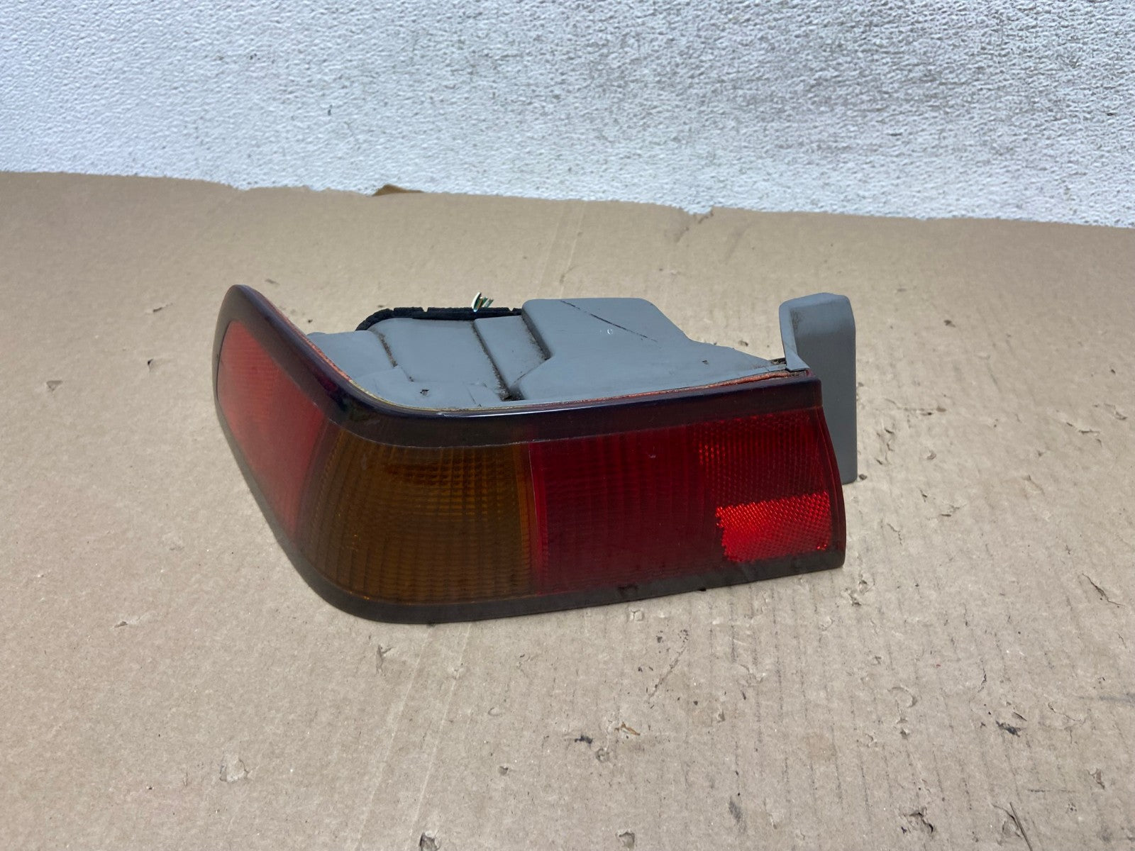 1997 1998 1999 Toyota Camry Tail Light Left Driver Rh Side AG6930 LK0