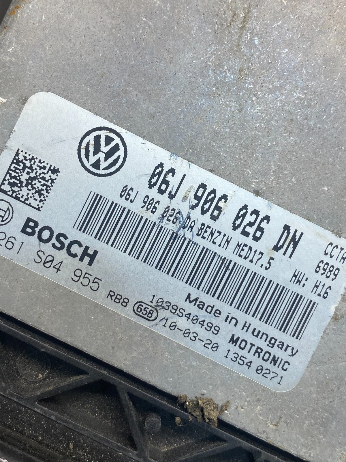 2010 to 2013 Volkswagen Tiguan 2.0L ECM Engine Control Unit ECU AH4858 DG2