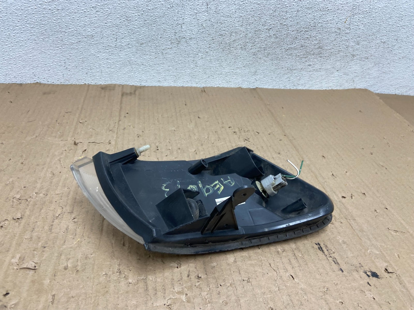 1993 to 1997 Toyota Corolla Left Driver LH Corner Marker Turn Signal AE9073 DW4