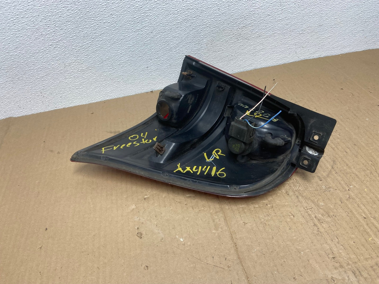 2004 to 2007 Ford Freestar Left Driver LH Side Tail Light Oem AB8244 LK4
