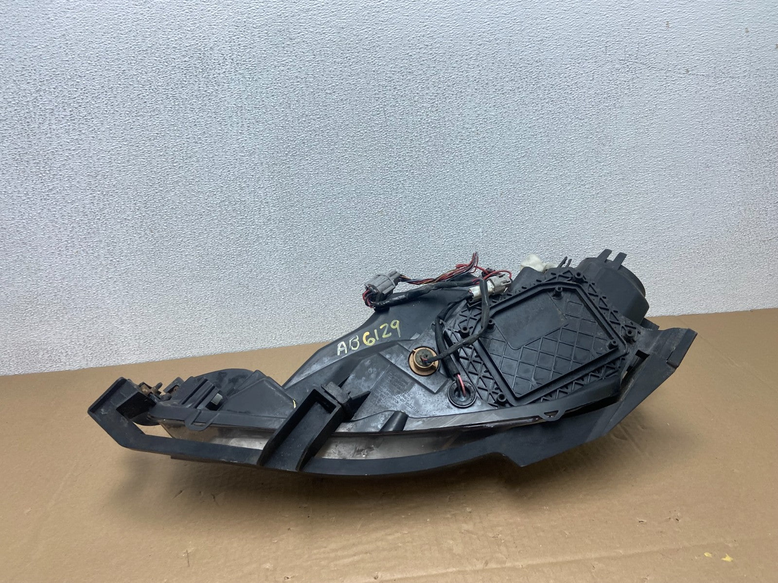 2009-2010 Mazda 6 Right Passenger Side Halogen Headlight Oem AB6129 DW9