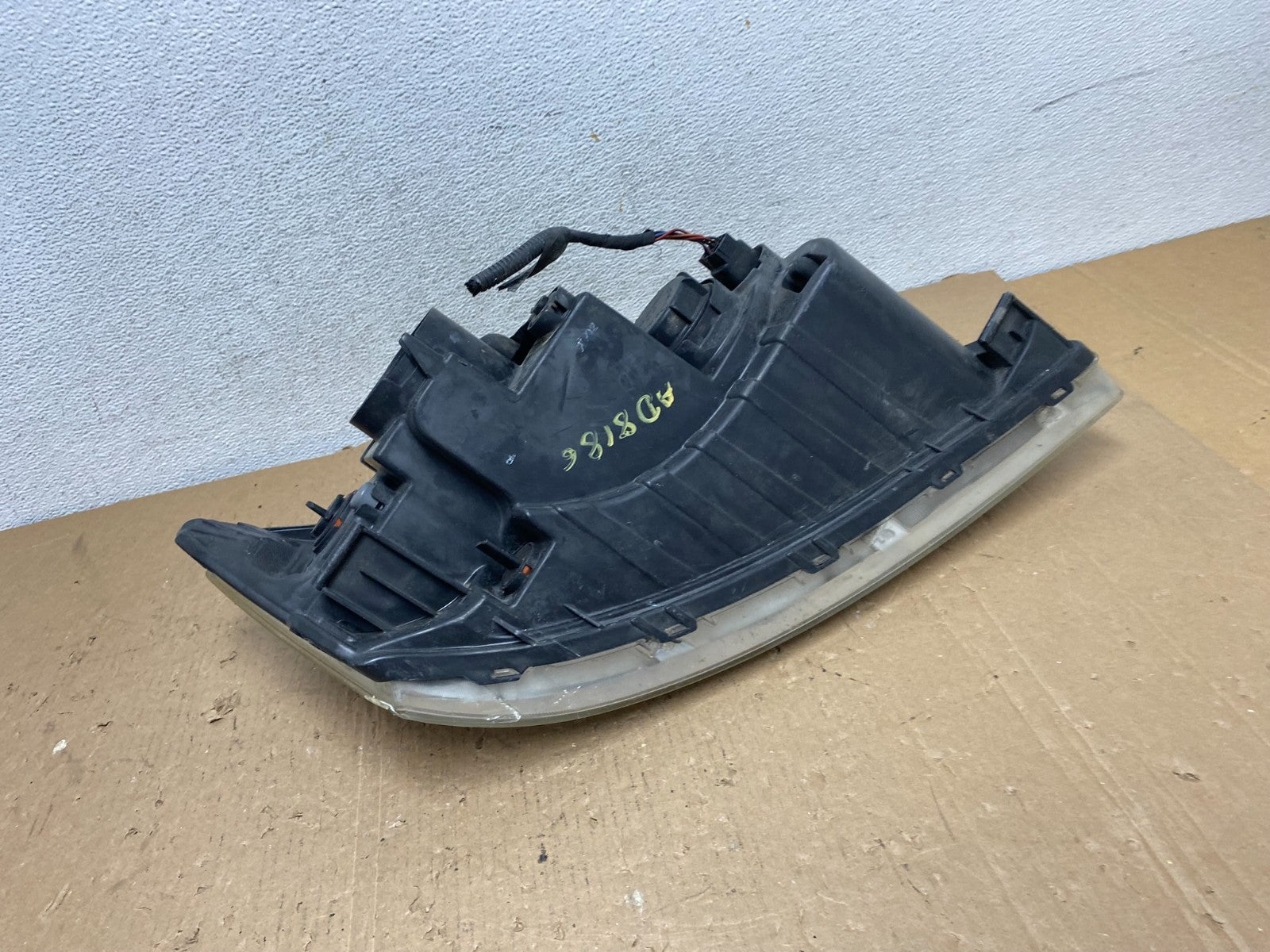 2009 - 2010 Hyundai Sonata Left Driver LH Side Headlight Halogen AD8186 DW8