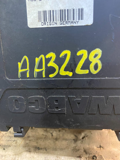 Wabco ABS Pump Hydraulic W/ Module P/N 4460470002 aa33287