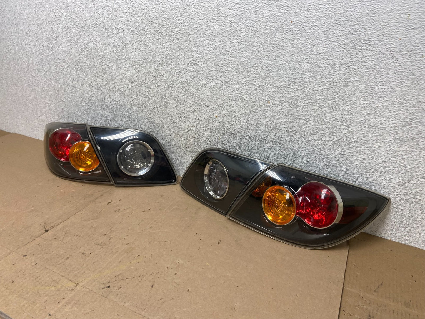 2004 2005 2006 Mazda 3 Hatchback Left+Right Side Tail Lights AE6835 DW1