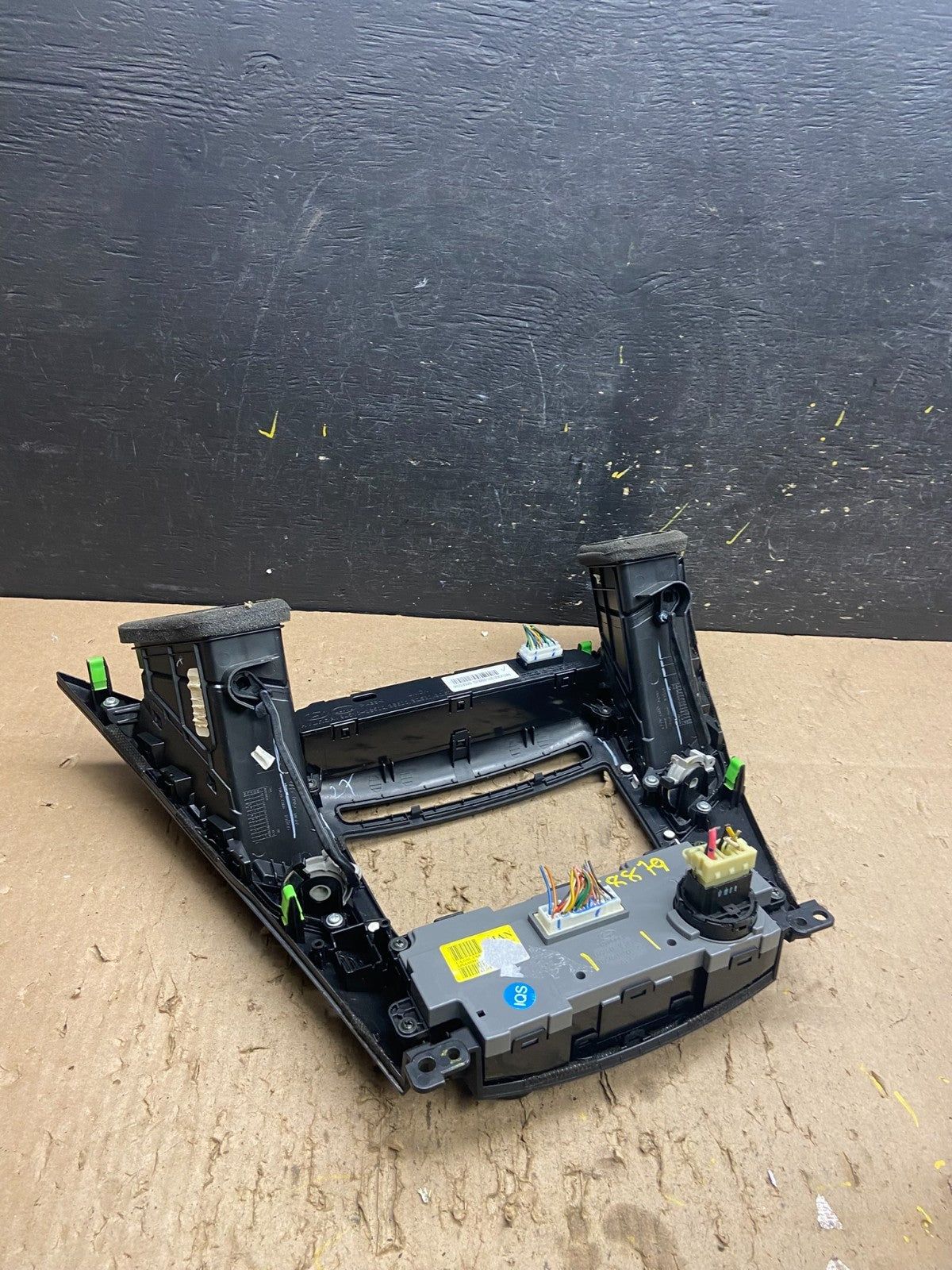2011 to 2014 Hyundai Sonata Center Radio Climate Control Air Vent Bezel T8879 DG3