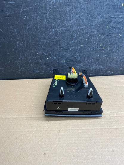 2011 - 2013 Hyundai Elantra Center Heater A/C AC Climate Control Panel AG0043 DG3
