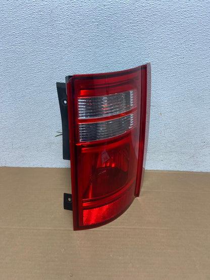 2008 2009 2010 Dodge Grand Caravan Right Passenger Rh Tail Light AD4133 LK2