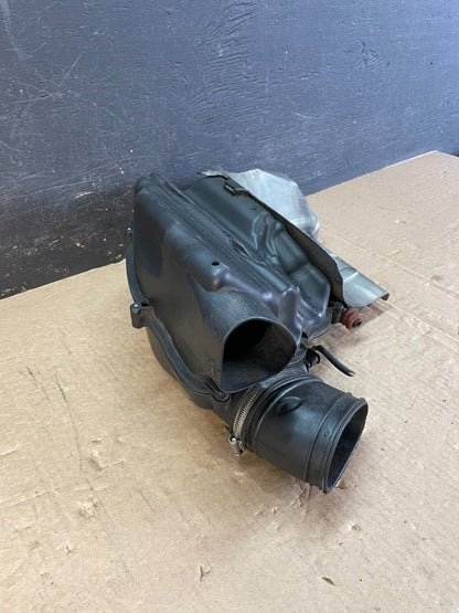 2009-2012 Bmw 7-Ser F01 750i Left Driver Air Filter Cleaner Intake Box AF5381 DG4