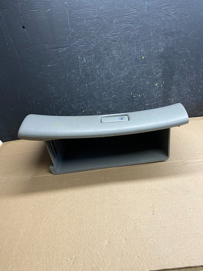 2004-2010 Toyota Sienna Front Right Passenger Storage Glove Box AF2410 DG3